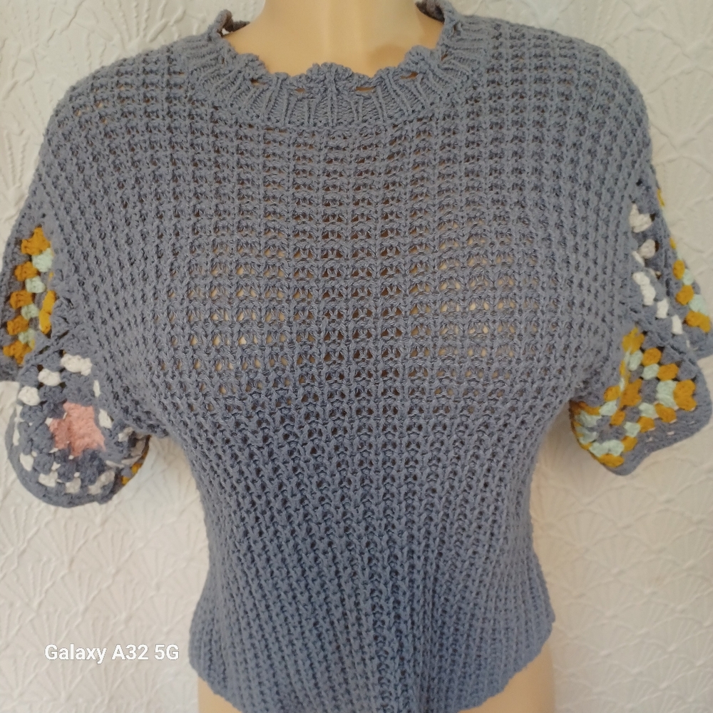 Universal Size XS Thread Gray Cropped Boxy Top - Picture 3 of 12